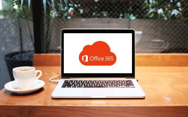 Ordinateur portable qui affiche le logo d'Office 365