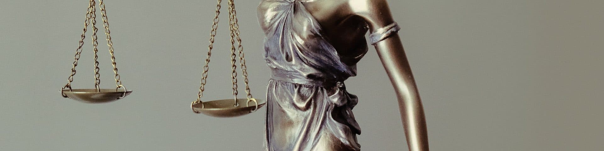 statue_lawyer (1)